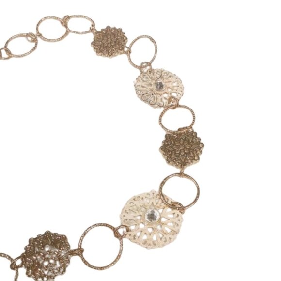 Liz Claiborne Gold Snowflake Medalion Choker Necklace - Picture 3 of 3